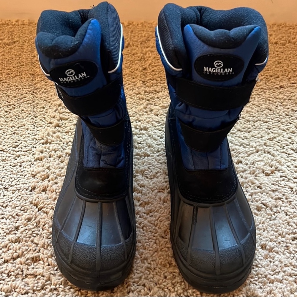 Magellan Outdoors kids snow boots.